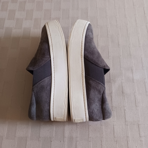 Vince Gray Slip-On Sneakers - Picture 7 of 12